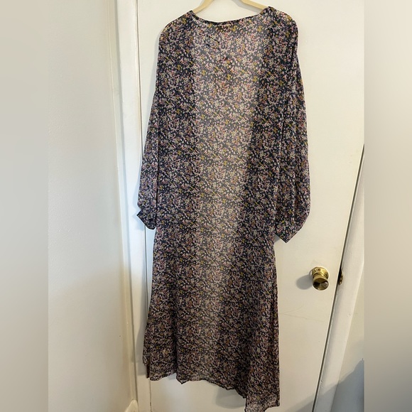 Rebellion Kimono - Picture 3 of 3